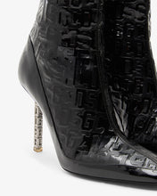 Load image into Gallery viewer, Patent Monogram Logo Chain Boots
