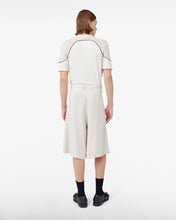 Load image into Gallery viewer, Linen Blend Pleated Oversized Bermuda

