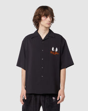 Load image into Gallery viewer, Daffy Duck bowling shirt: Men Shirts Black | GCDS
