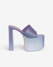 Load image into Gallery viewer, Holographics Platform Sandals | Women Shoes Silver/Lilac | GCDS Spring/Summer 2023
